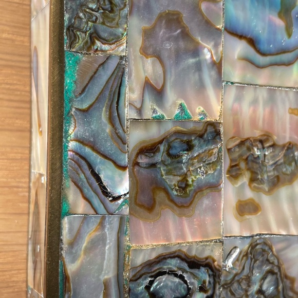 Vintage Abalone Shell and Brass Decorative Trinket Box with Rosewood Lining - Picture 9 of 11